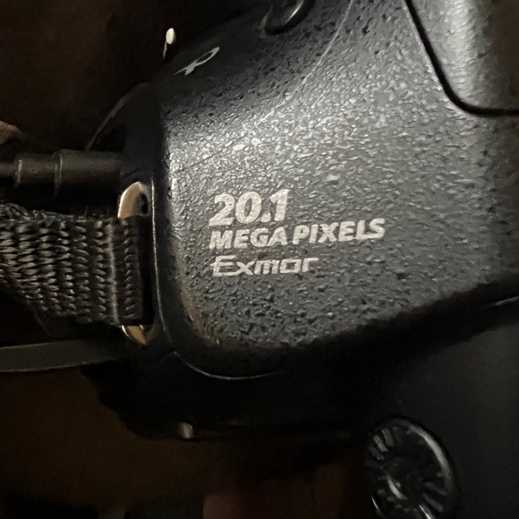 Sony Alpha 3000 Black Digital Camera - Picture 11 of 11